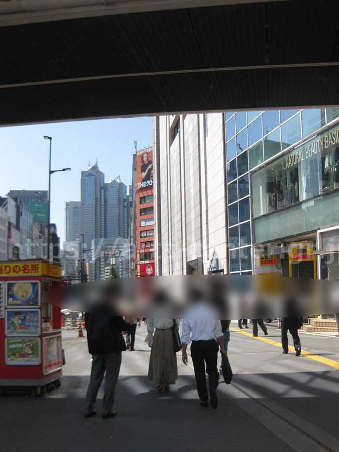 ディオーネ 新宿店への行き方